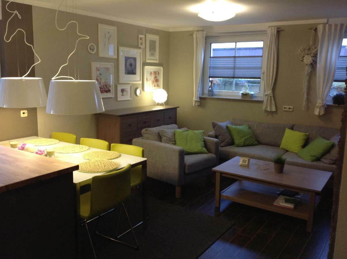 Buchheim, Hochwertig Und Gemuetlich, 5min Zur S-bahn Apartment *