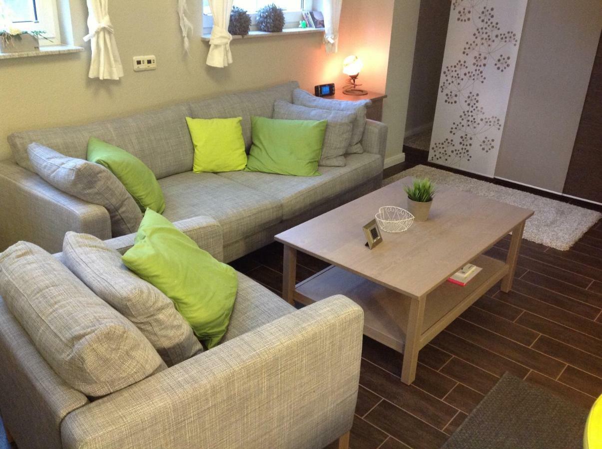 Buchheim, Hochwertig Und Gemuetlich, 5min Zur S-bahn Apartment